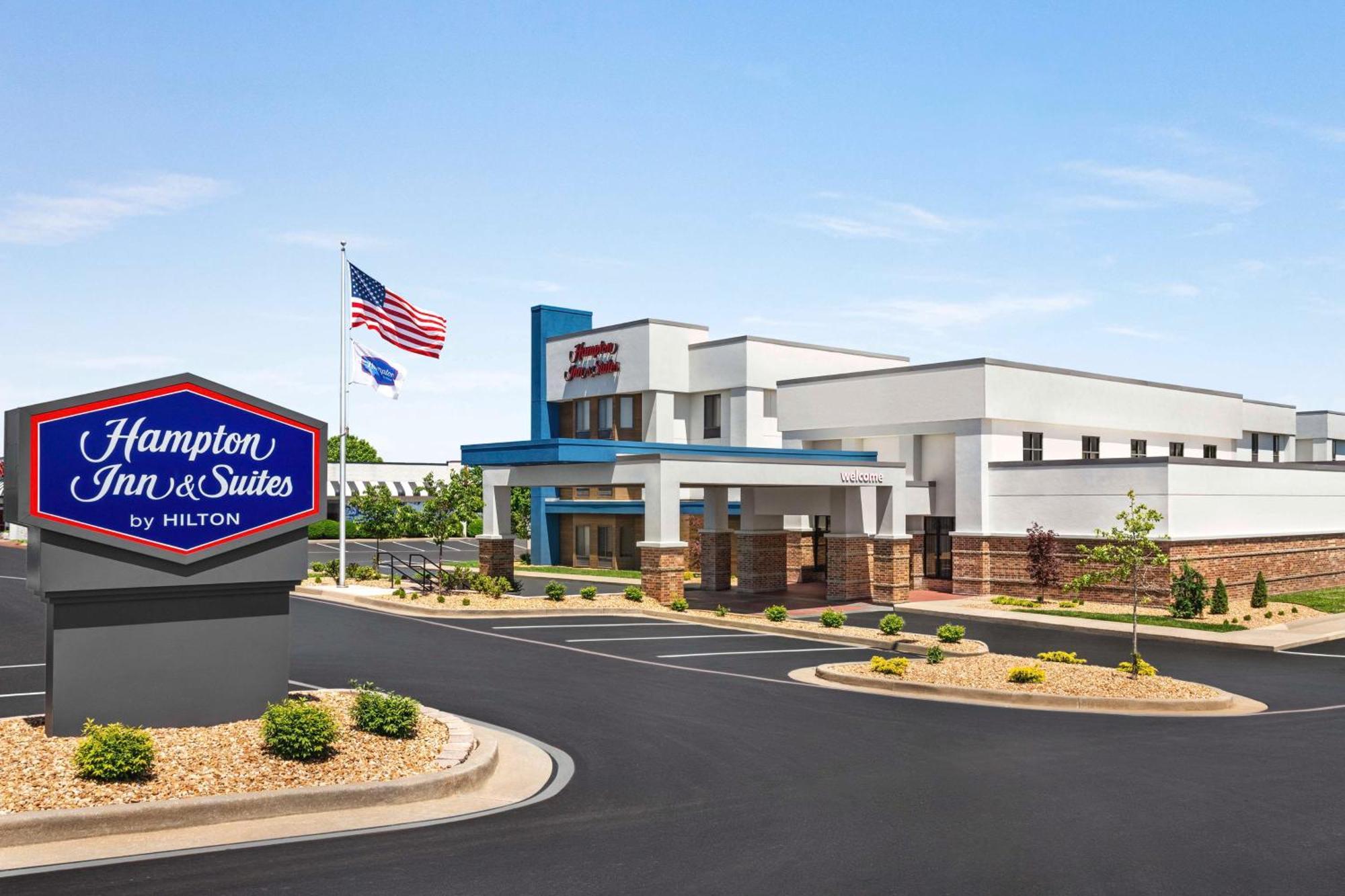 Hampton Inn & Suites Спрингфийлд Екстериор снимка
