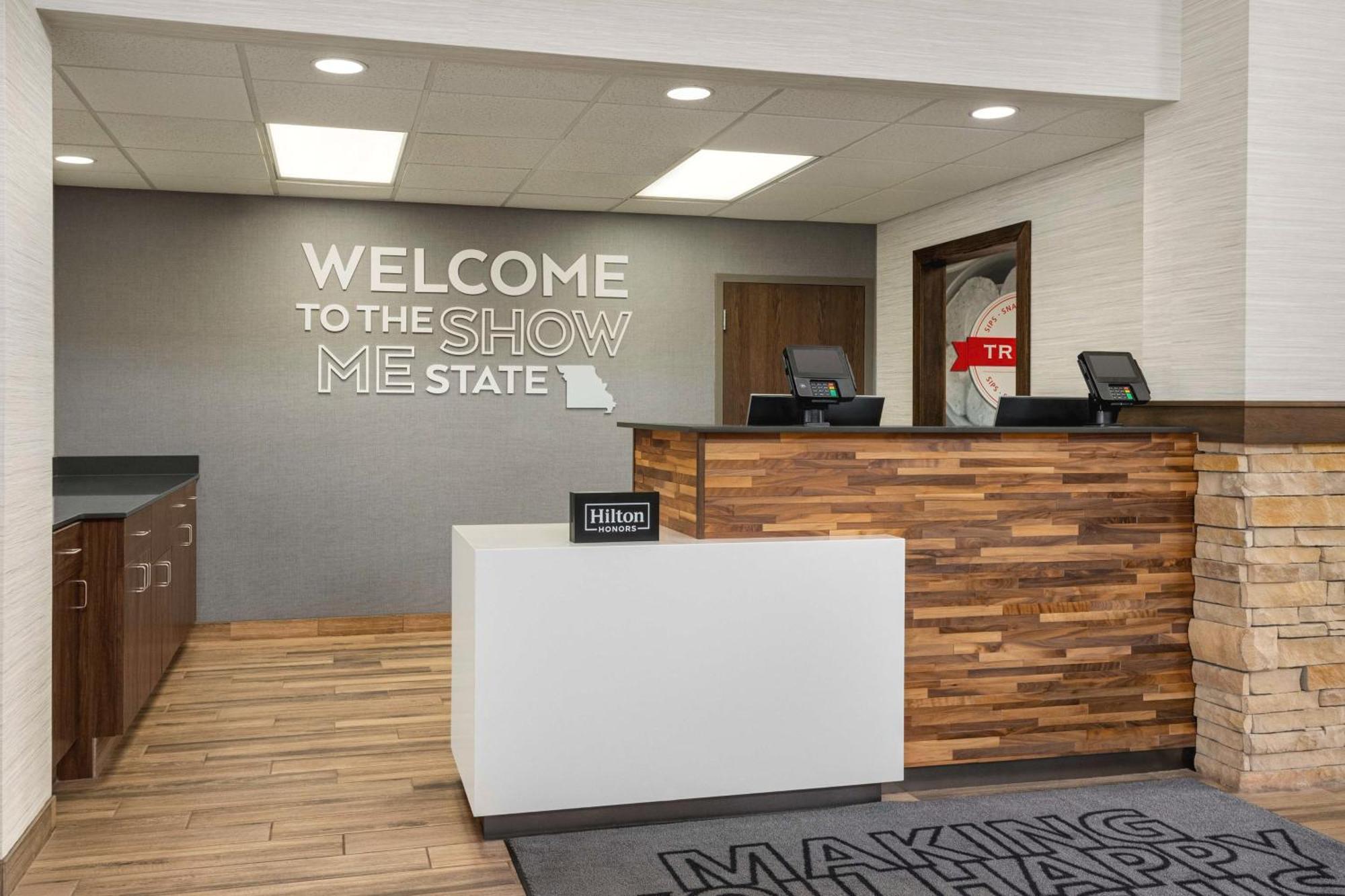 Hampton Inn & Suites Спрингфийлд Екстериор снимка